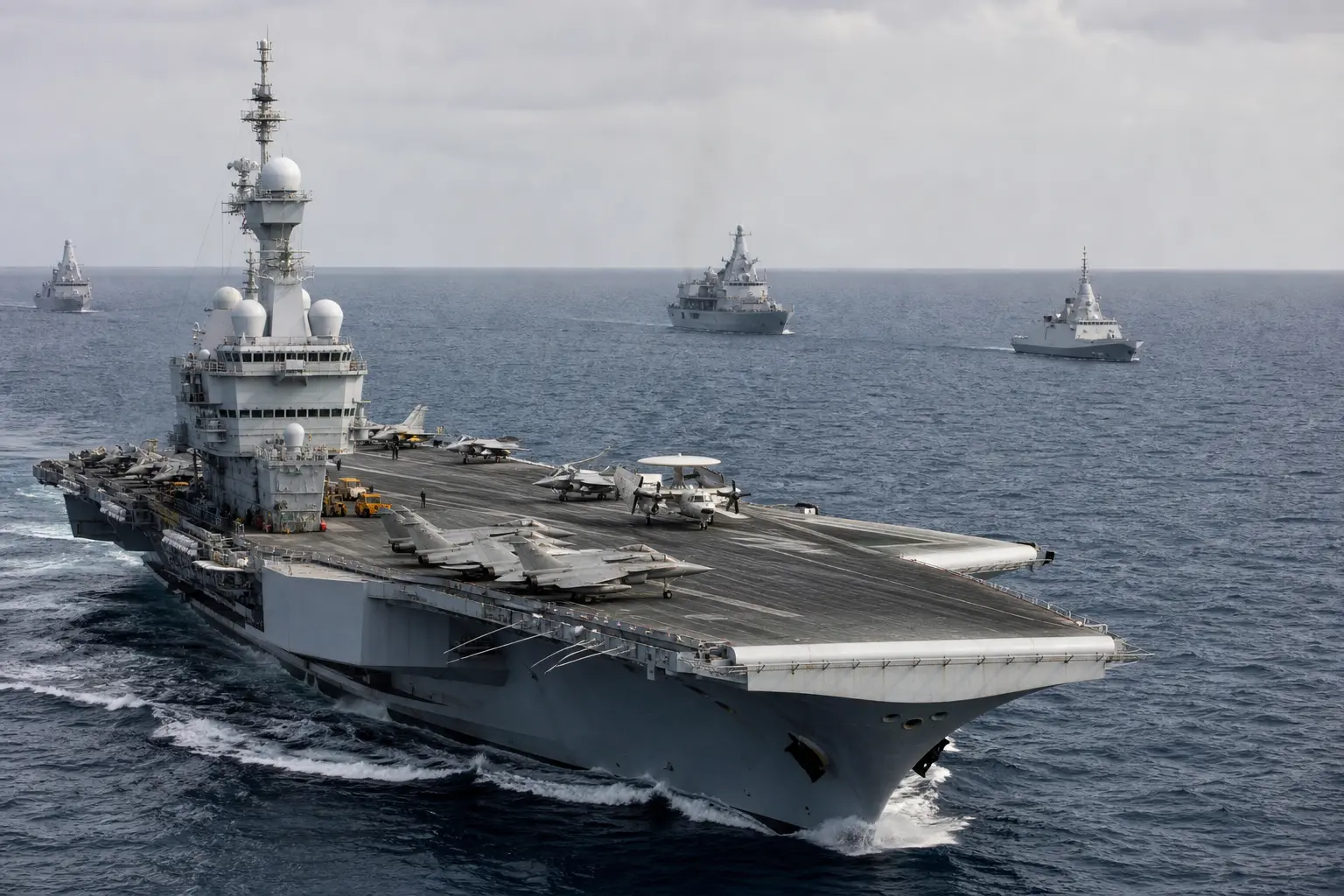 Charles de Gaulle : pourquoi ce porte-avions est devenu mythique