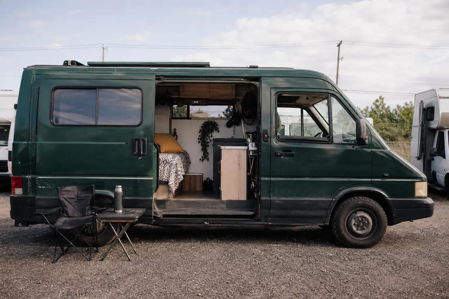 Pourquoi opter pour un camion aménagé d’occasion ?