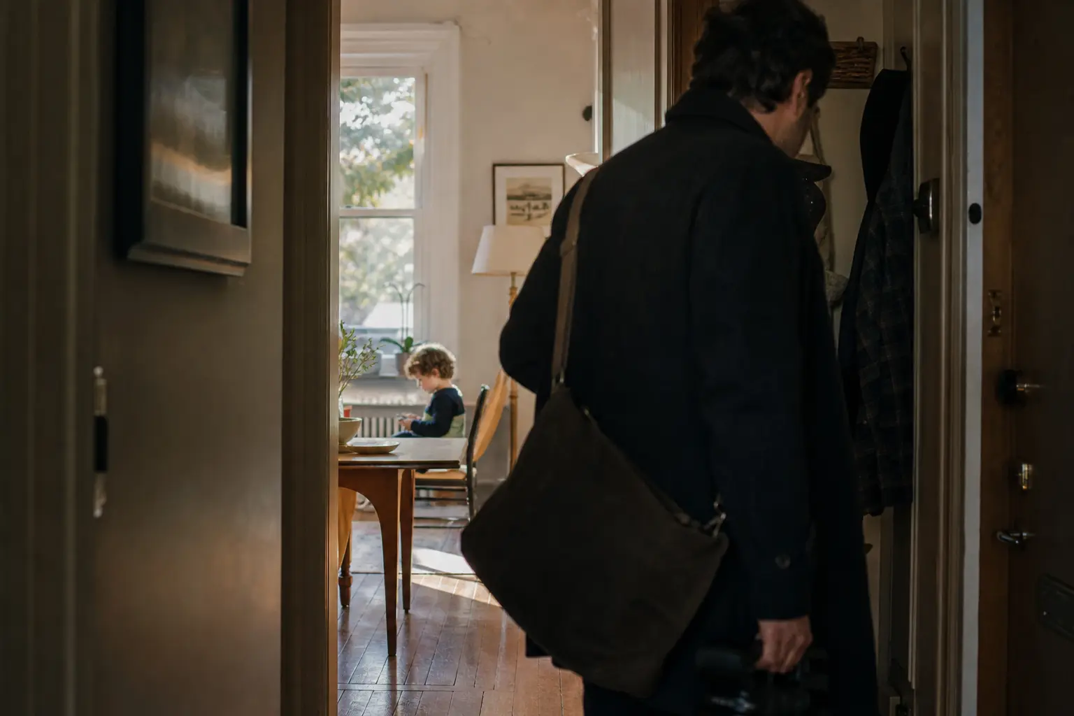 Comment éviter de laisser vos enfants seuls à la maison : les bons réflexes pour partir serein