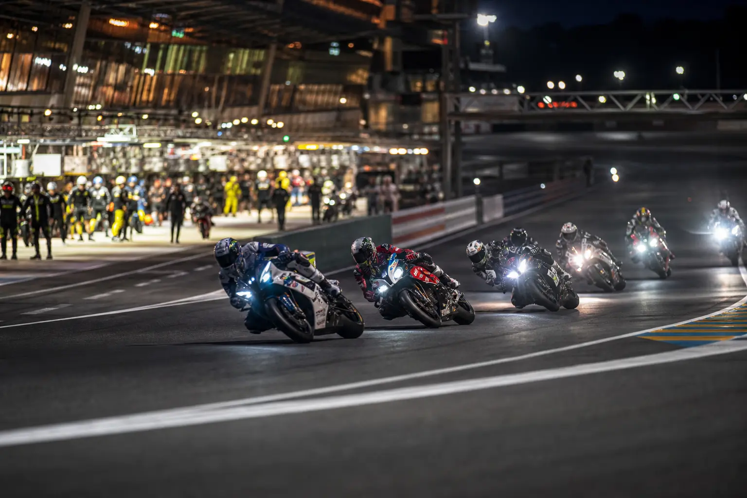 24 Heures Motos du Mans : comprendre la grande course d’endurance moto