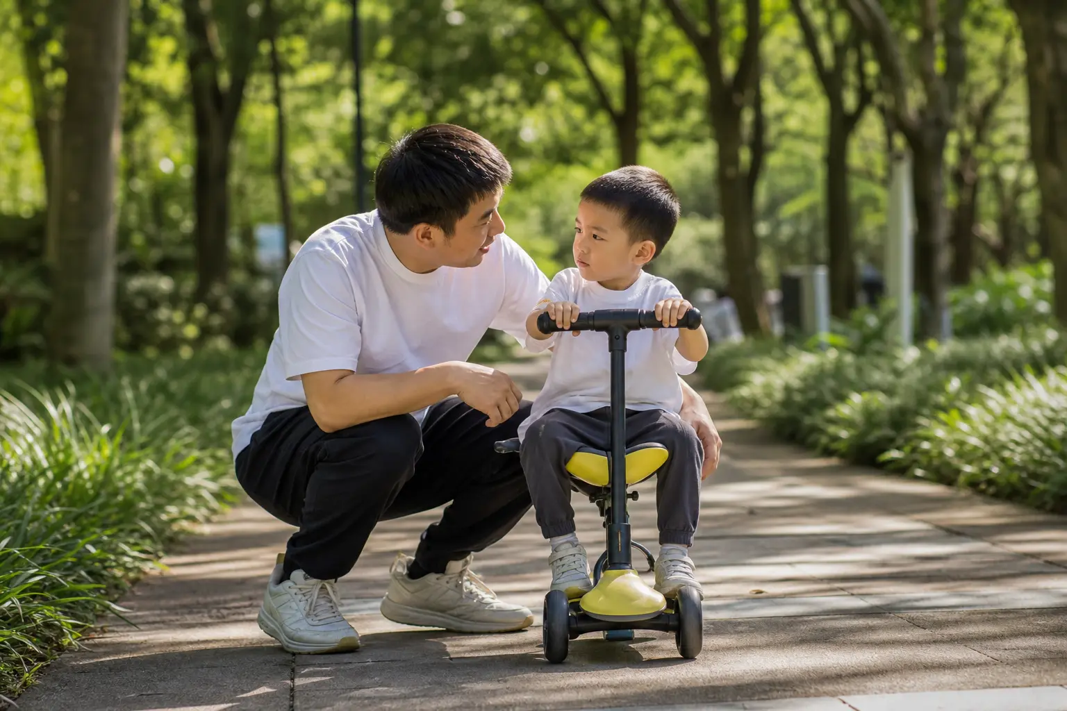 Comment choisir la meilleure trottinette avec siège pour votre enfant ?
