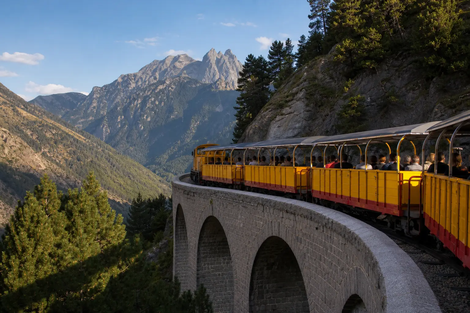Le Petit Train Jaune : pourquoi cette ligne des Pyrénées est un joyau ferroviaire