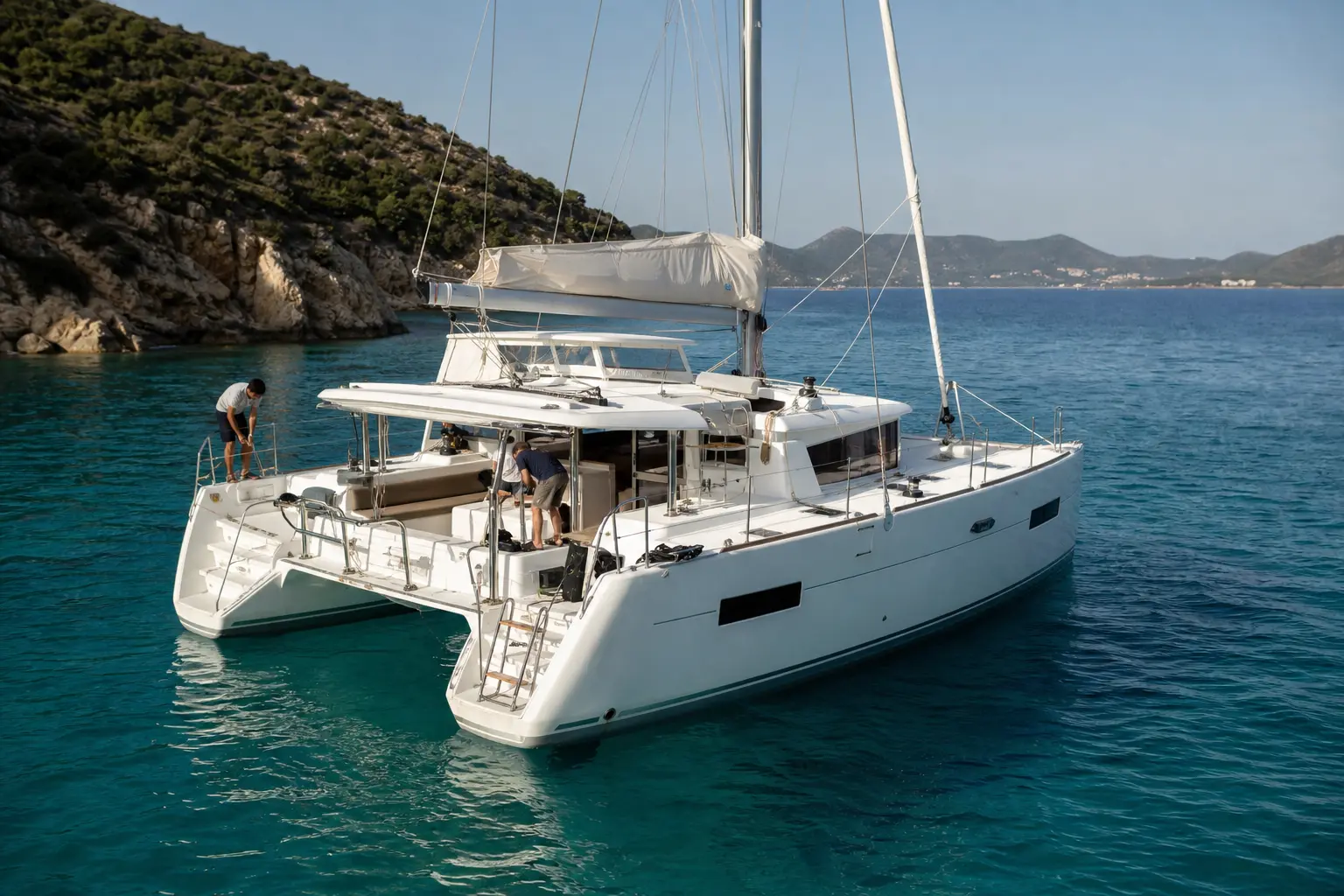 Meilleurs catamarans : comment choisir le bon modèle pour naviguer loin, vite et confortablement