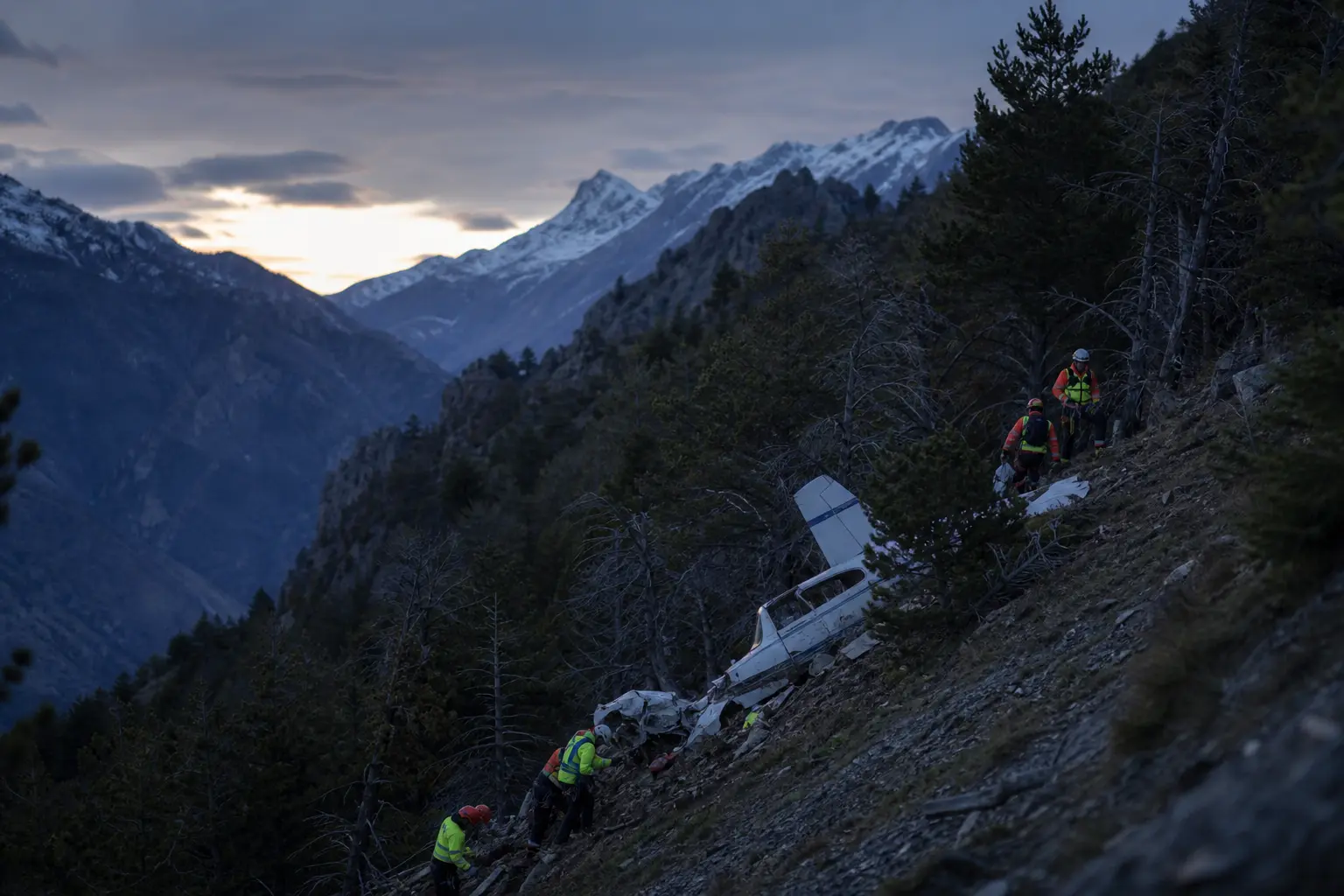 Crash d’avion dans les Pyrénées : quelles causes peut-on réellement avancer ?